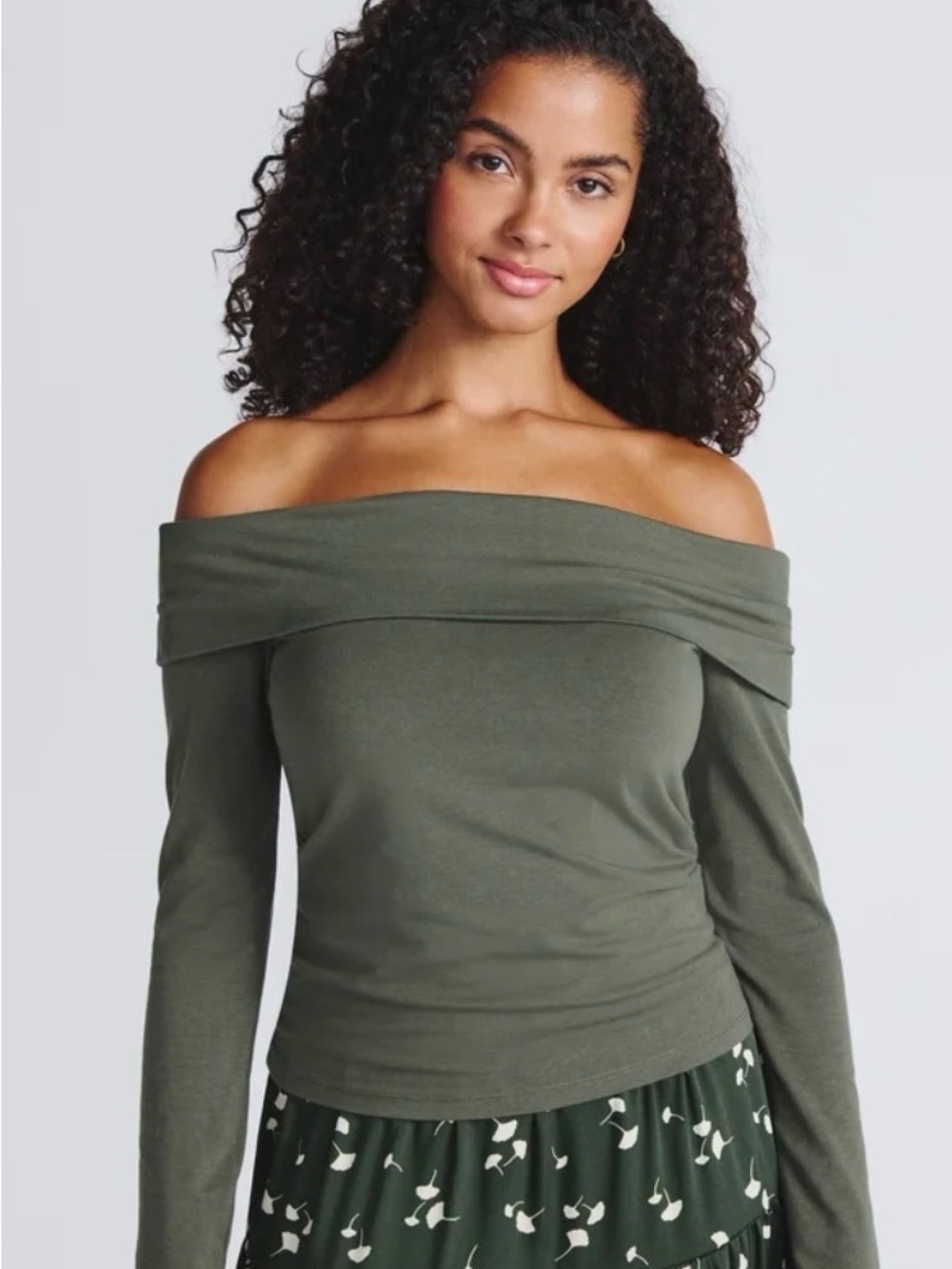 Time and Tru Olive Off-Shoulder Long Sleeve Top
